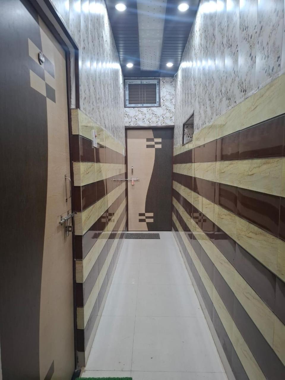 Hotel Sgh Subhadra Guest House Ayodhya Luaran gambar
