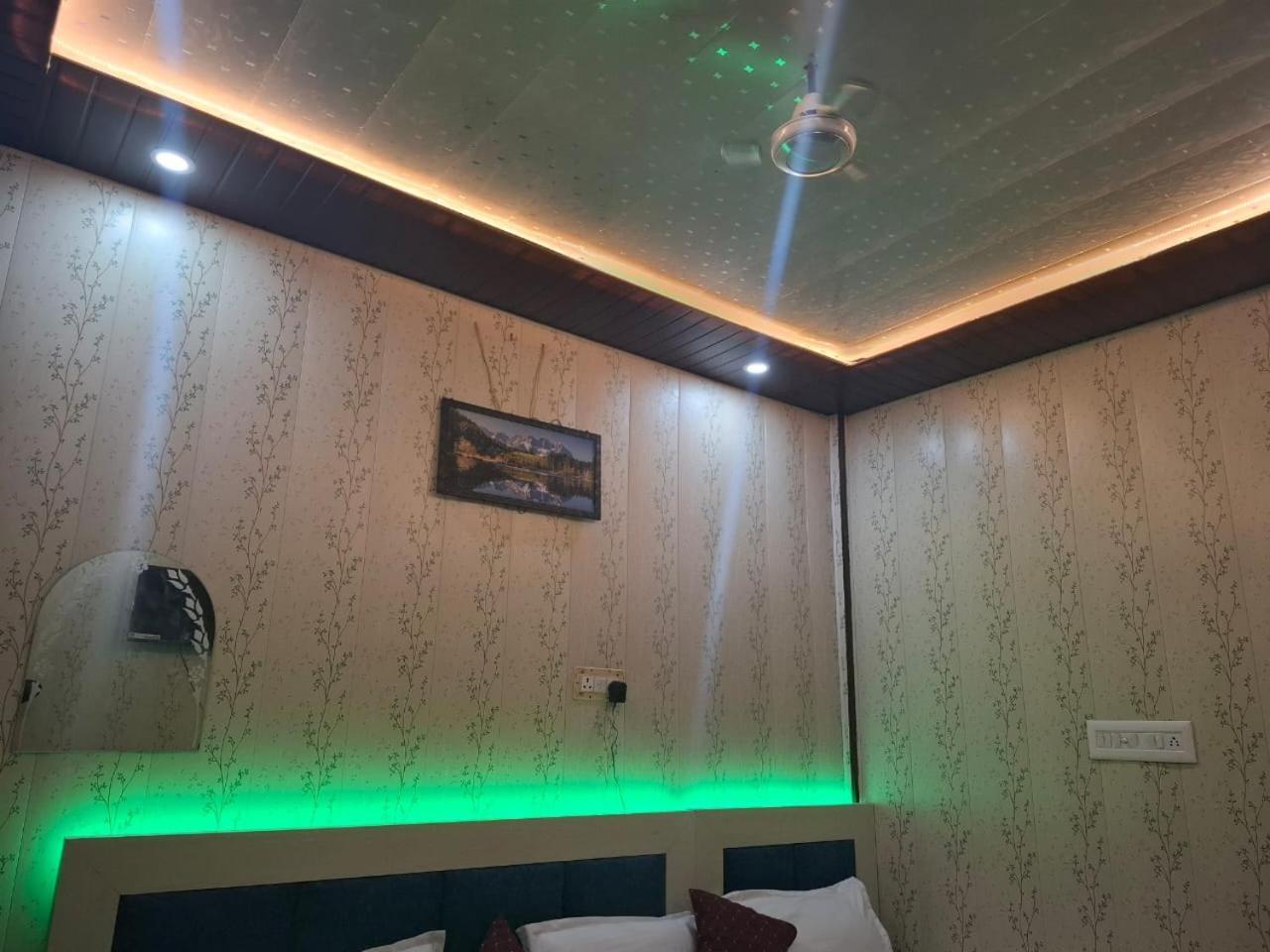 Hotel Sgh Subhadra Guest House Ayodhya Luaran gambar
