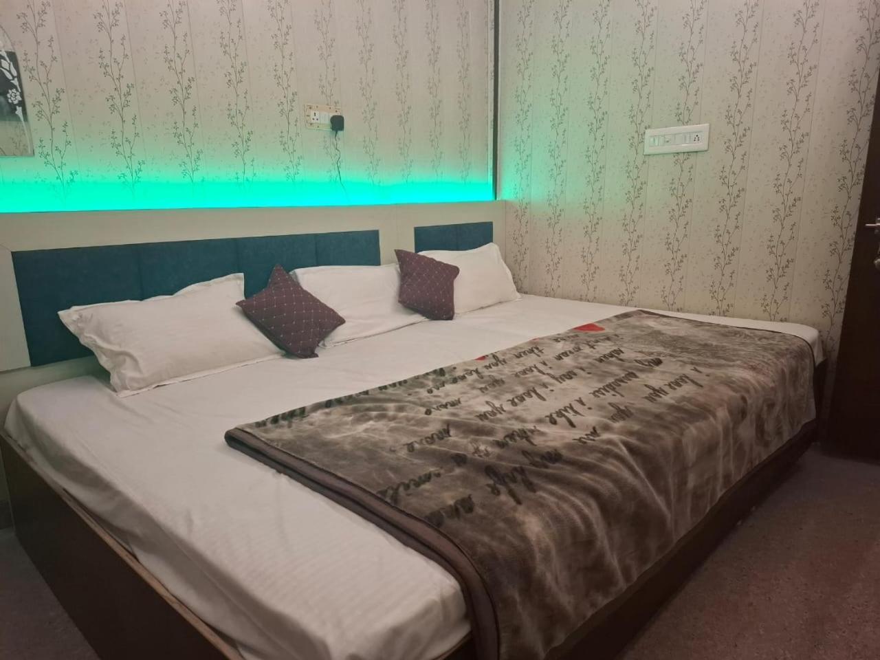 Hotel Sgh Subhadra Guest House Ayodhya Luaran gambar