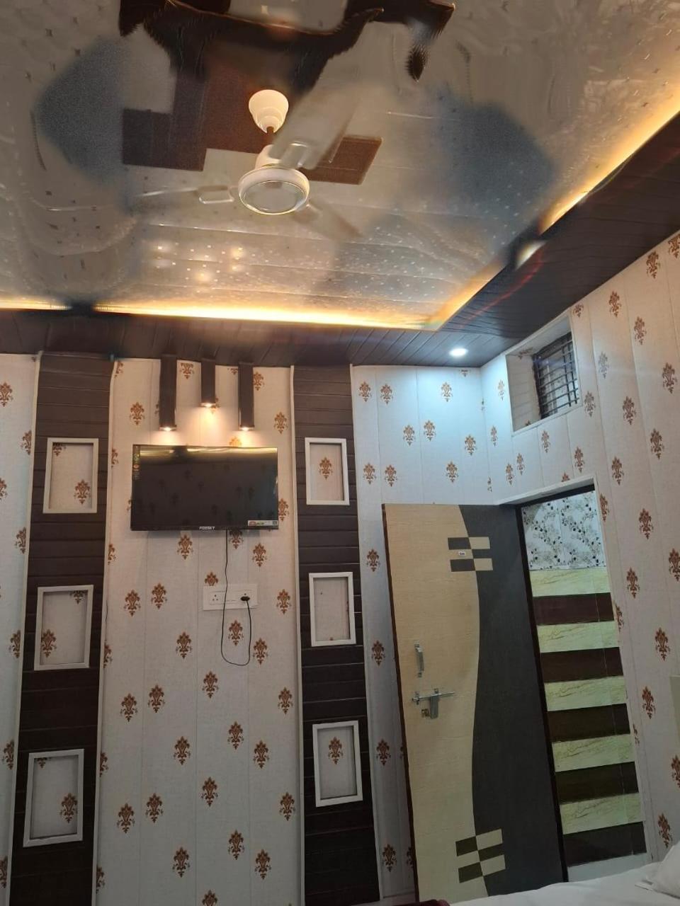 Hotel Sgh Subhadra Guest House Ayodhya Luaran gambar