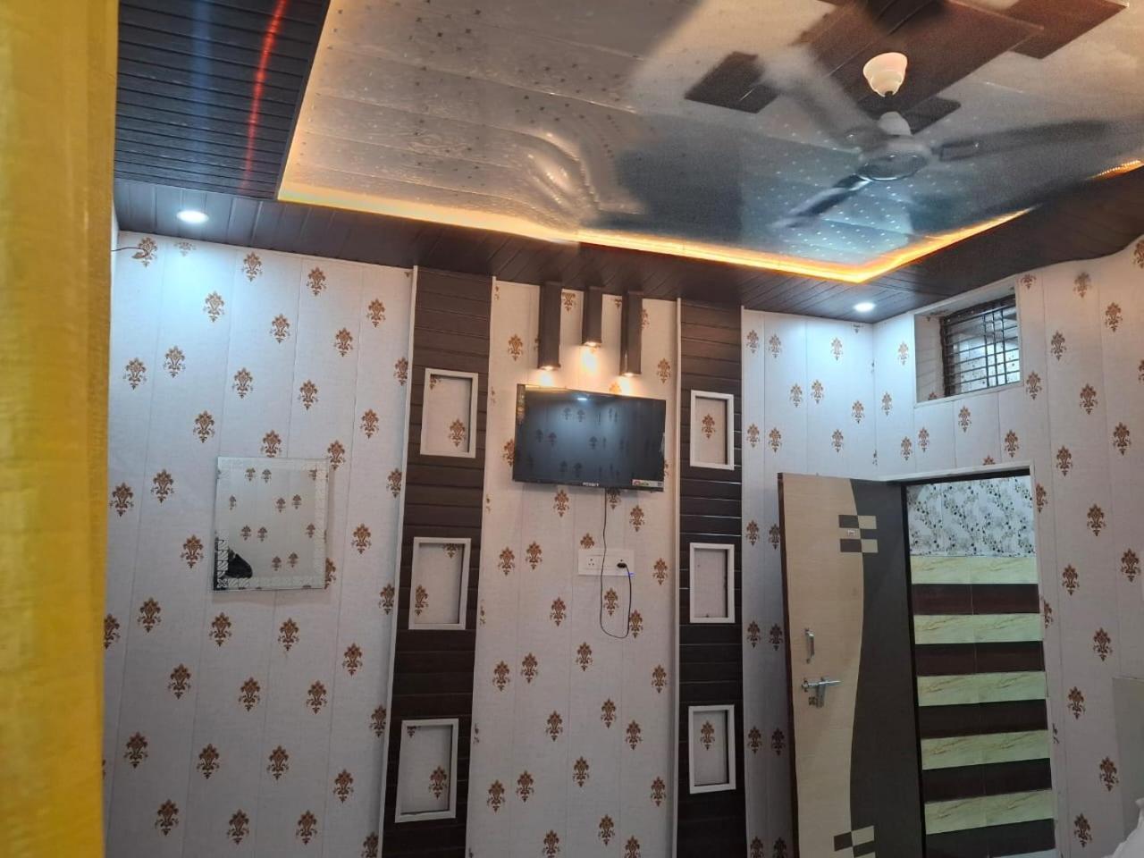 Hotel Sgh Subhadra Guest House Ayodhya Luaran gambar