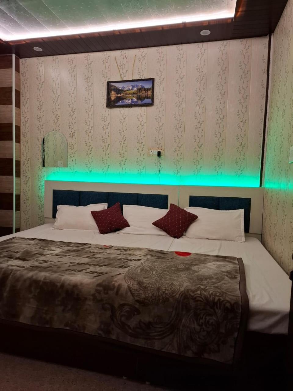 Hotel Sgh Subhadra Guest House Ayodhya Luaran gambar