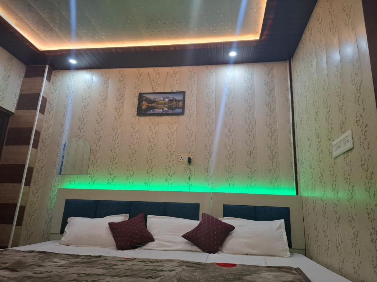 Hotel Sgh Subhadra Guest House Ayodhya Luaran gambar