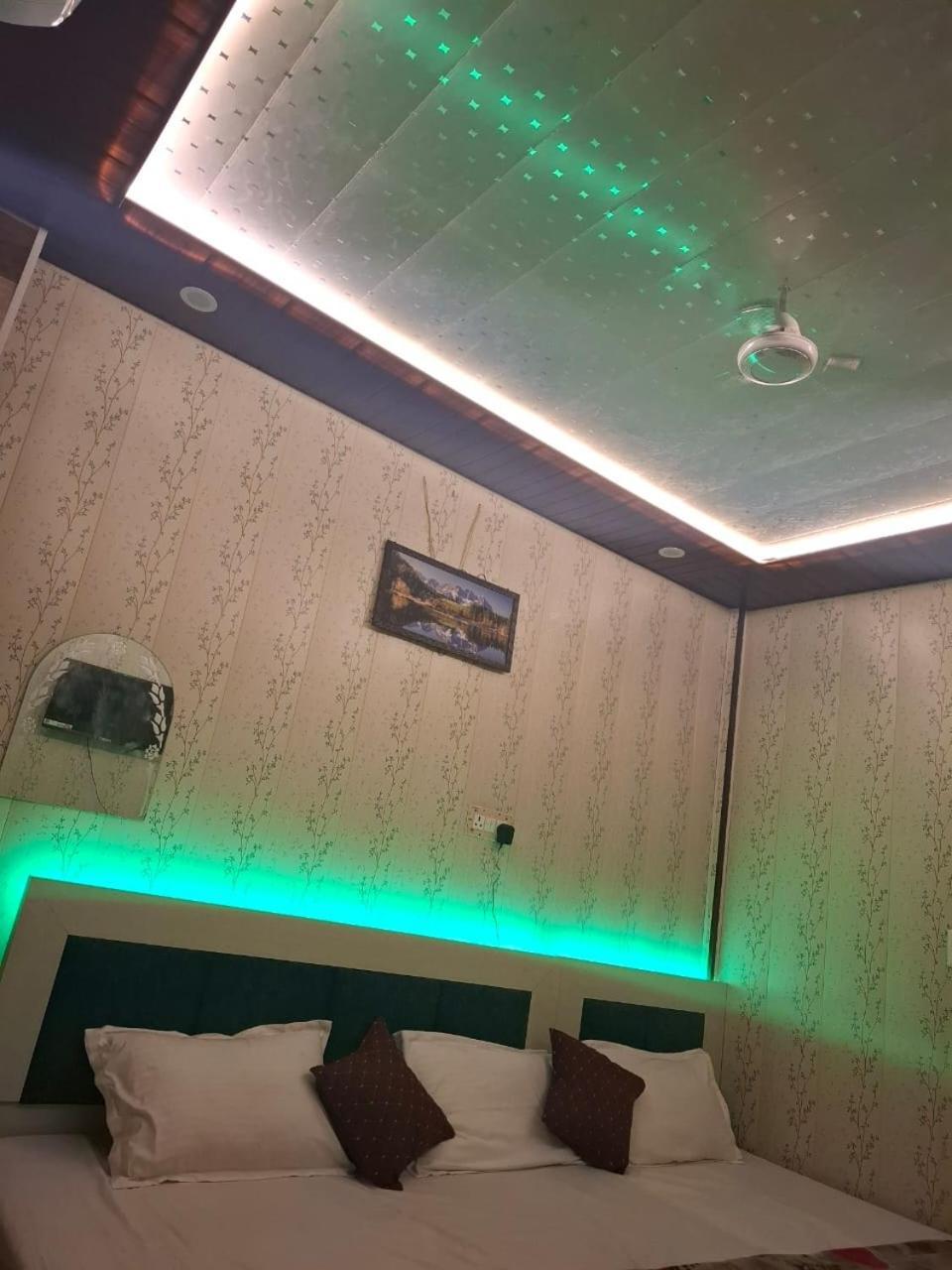 Hotel Sgh Subhadra Guest House Ayodhya Luaran gambar