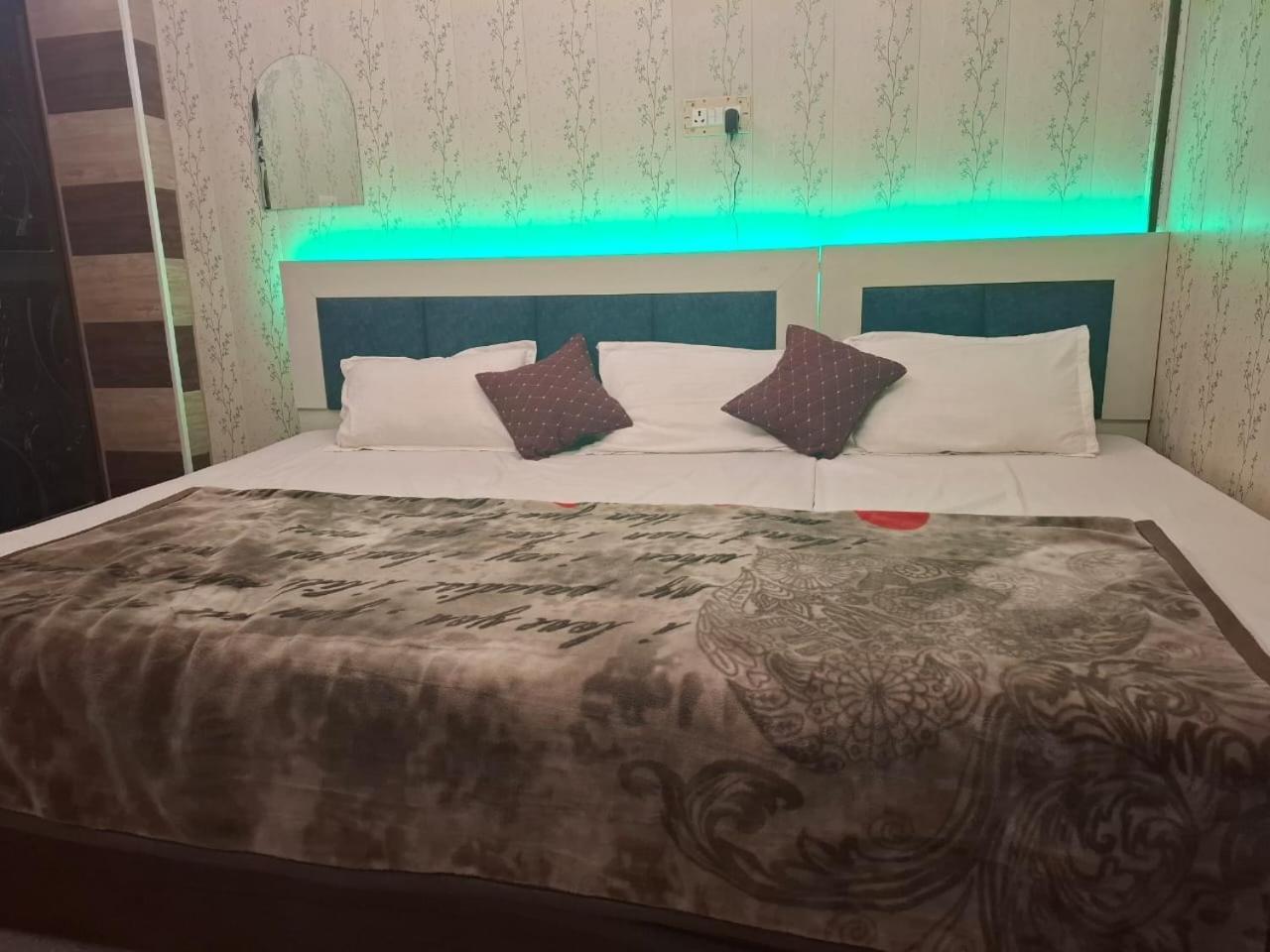 Hotel Sgh Subhadra Guest House Ayodhya Luaran gambar